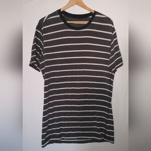 Lululemon Athletica Striped Black and White Men's T-Shirt Medium